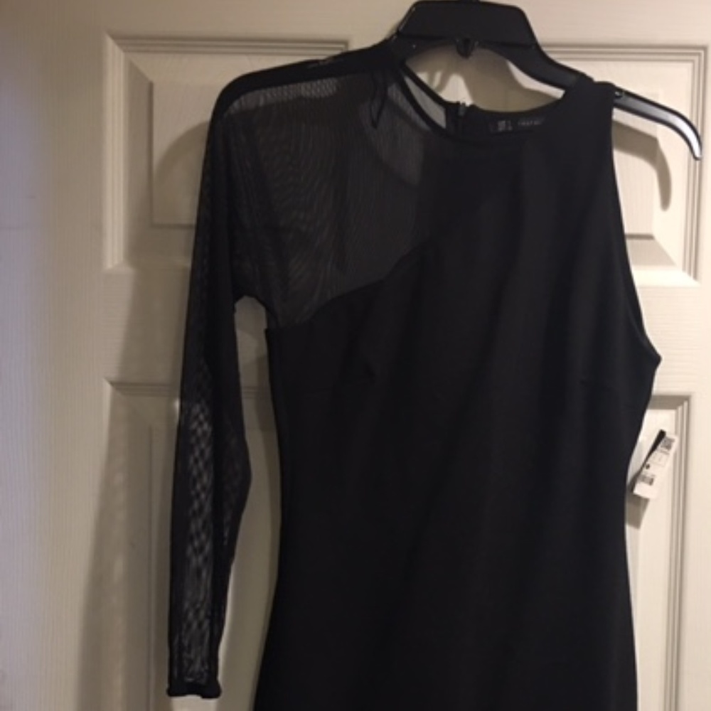 Young Women's Short Party Dress Size L